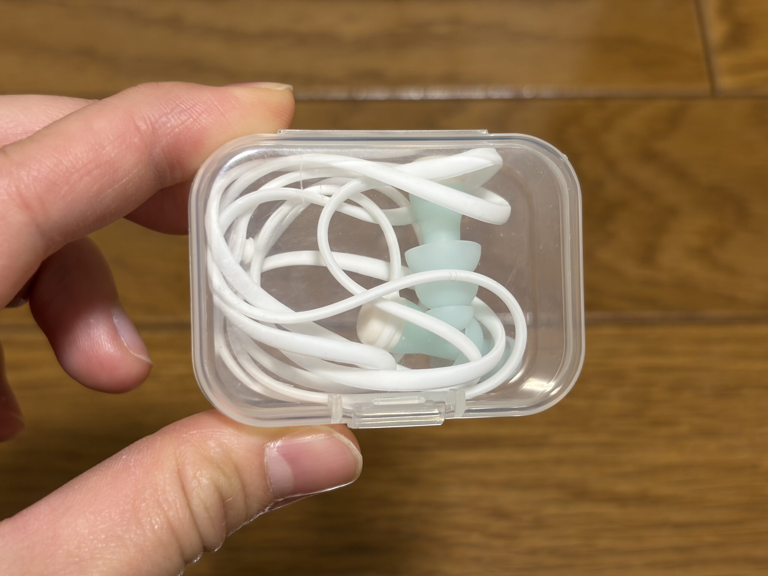 ケースに入った耳栓