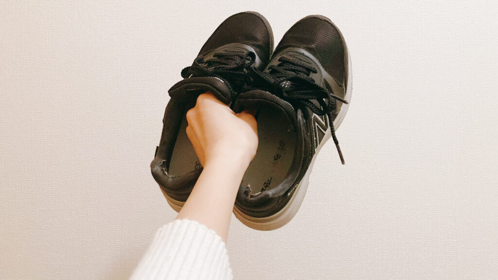 NEW BALANCEのウォーキングシューズMW880 ほぼ正面