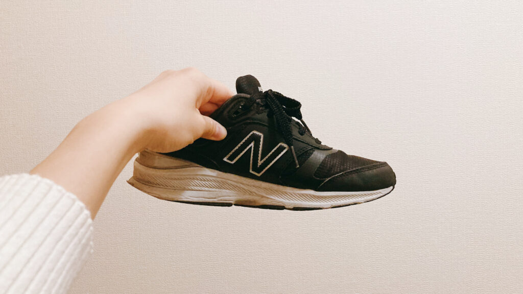 NEW BALANCEのウォーキングシューズMW880 横から