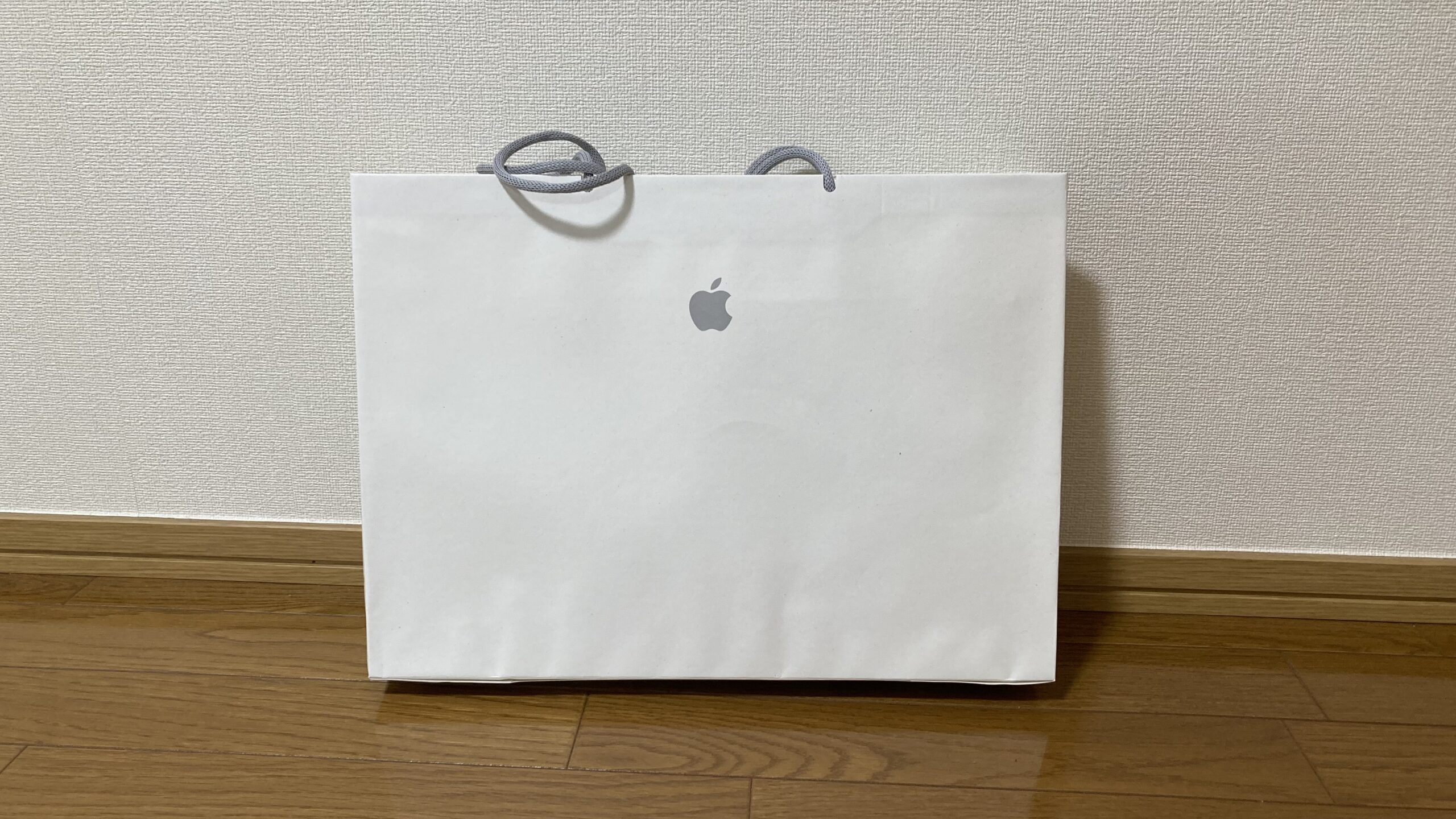 Appleの紙袋