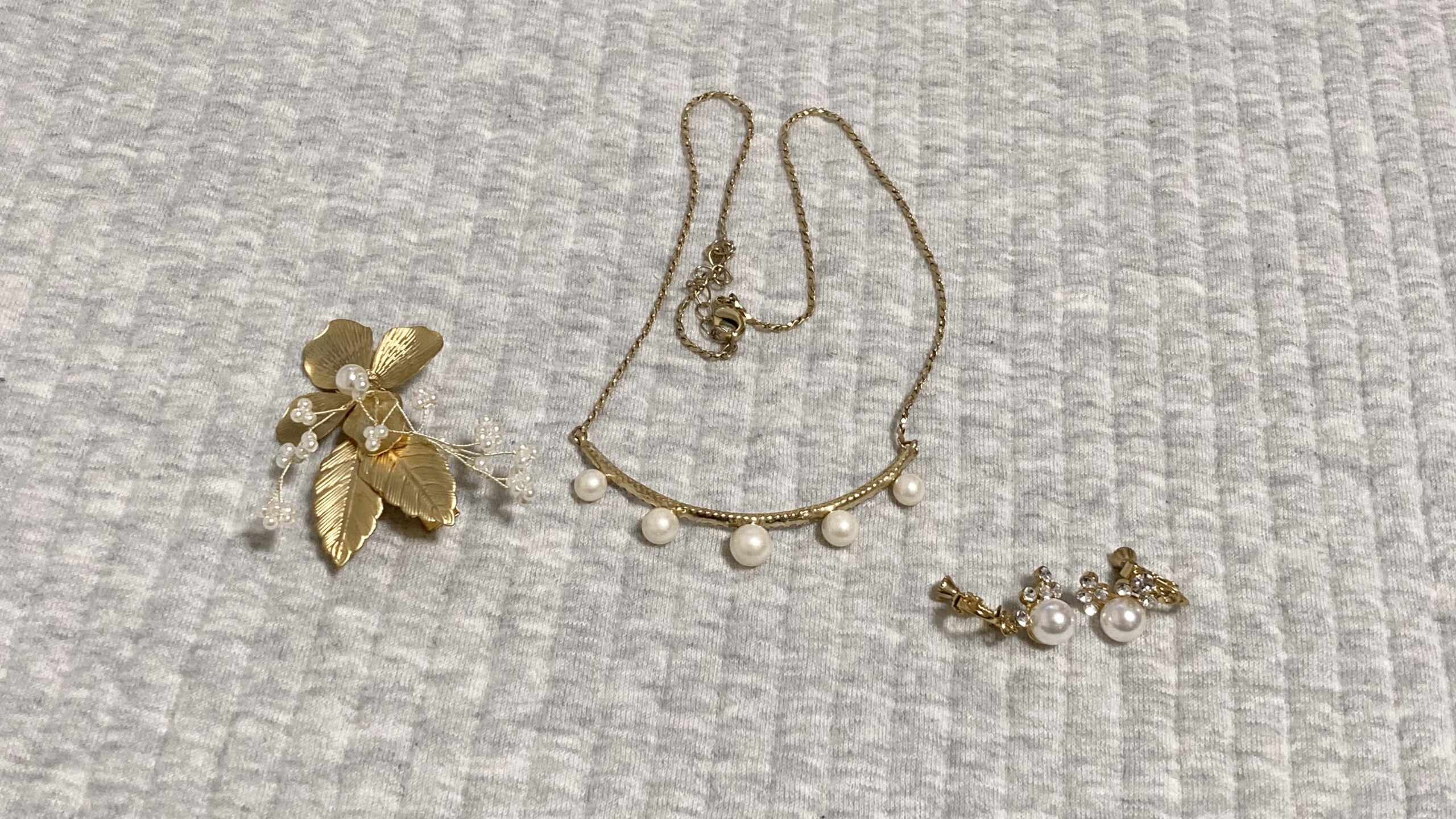 結婚式のお呼ばれアクセサリーたち